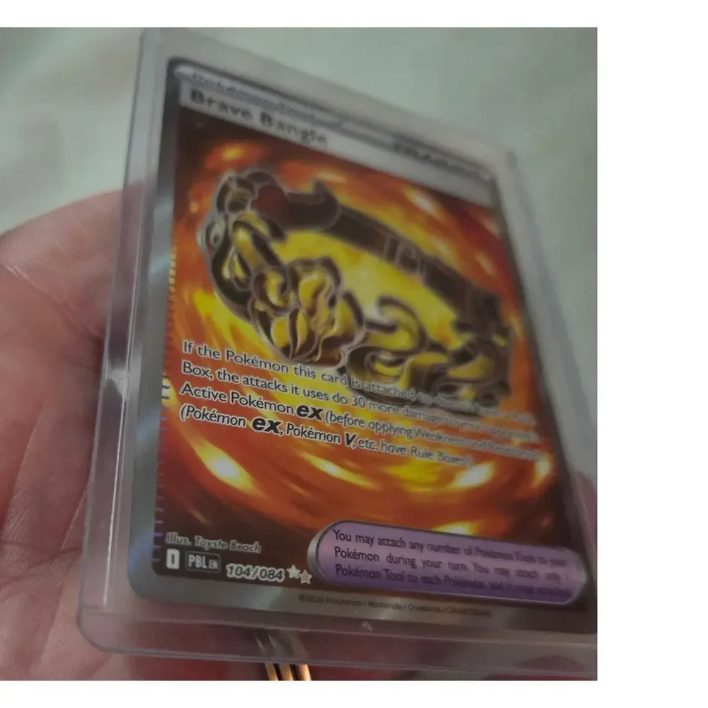 Brave Bangle Pokemon Tool Trainer 104/084 Ultra Rare Pitch Black Pokemon
